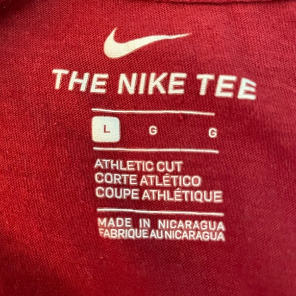Men’s Nike T- Shirt - Picture 3 of 3